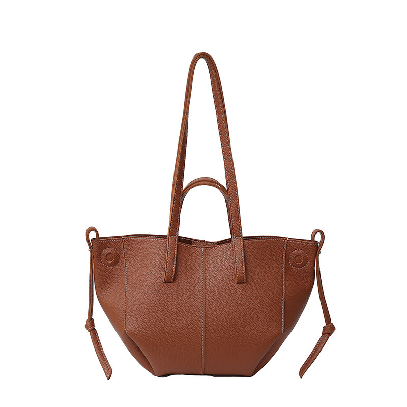 New minimalist shoulder bag, Korean style fashionable large capacity handbag, fashionable and popular women's shoulder bag, trendy designer bag