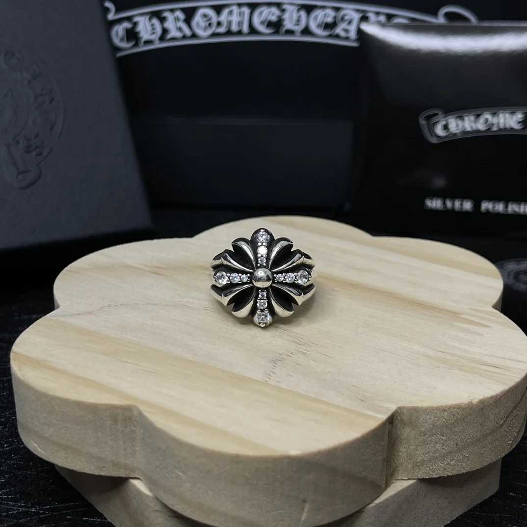 2025 Hot Sale Ring Unisex Thai Silver Retro Old HipHop Mens Medieval Niche Highend FeelingW251030