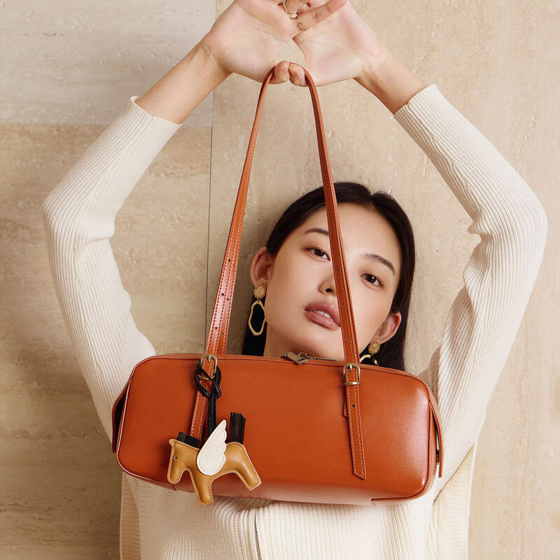 Genuine Leather Underarm Bowling Women Versatile Niche Vegetable Tanned Top Layer Cowhide Handbag Women's Bag