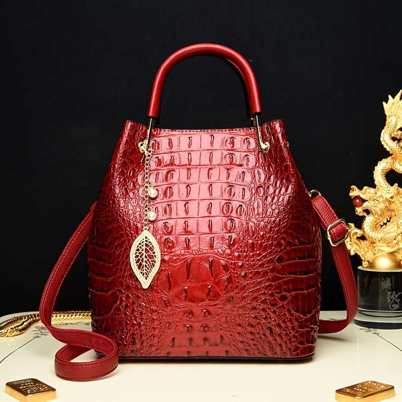 Stylish Spacious Wo Bucket With Minimalist Crocodile Pattern, Perfect For Autumn And Winter, Can Be Used 2025