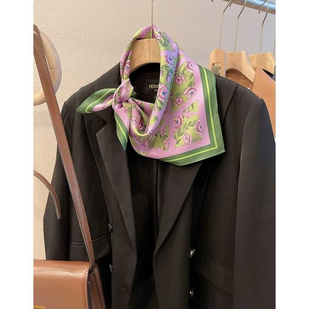 Pure Mulberry Silk Square Scarf 256 X256 Head Neck Scarf for Women GiftPackagedW251029