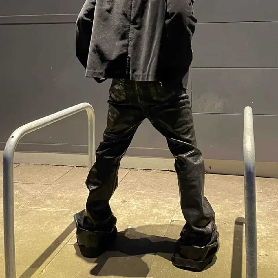 Streetwear Black Wax Leather Strecth Jeans for Men Ropa Hombre Baggy Y2k Flare Pants Oversized Straight Denim Trousers J251030