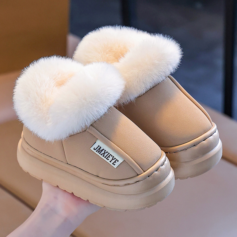 New Children's Cotton Shoes for Winter Boys and Girls Indoor and Outdoor Wearing Closed Heel Cotton Shoes with Wool Lining for Warmth and Fluffy 