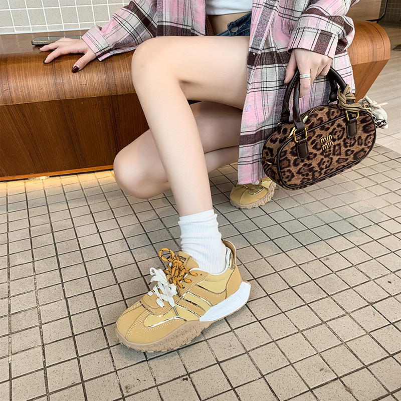 Fashionable outside platform Forrest Gump shoes women's spring and autumn new retro niche flat training shoes versatile casual sneakers2025