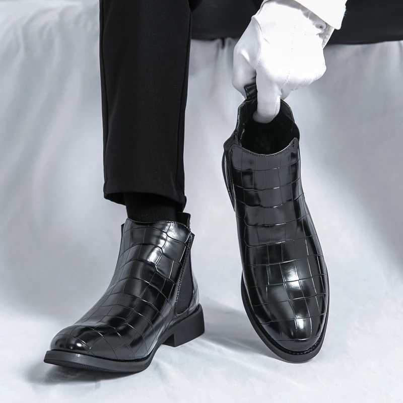 Hightop Chelsea boots for autumn and winter British style crocodile print riding boots for men casual leather shoes for men Z251029