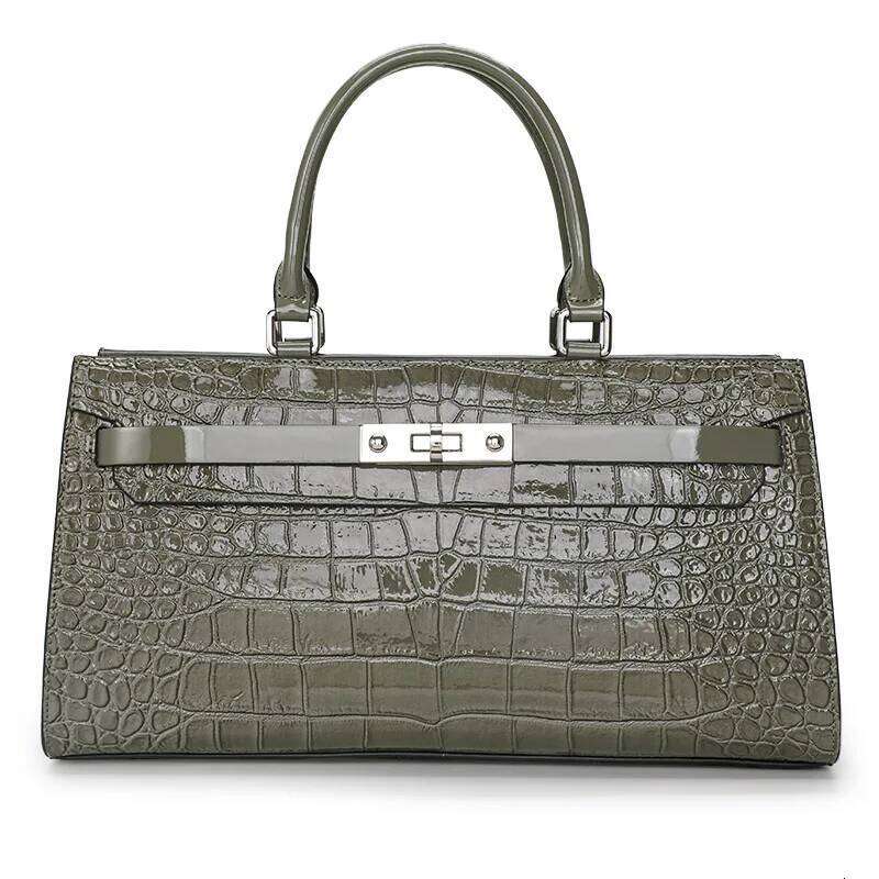 Designer bag 52 2024 New Premium Fashion Headlayer Cowhide Crocodile Print Handheld Oblique Straddle Women's Bag