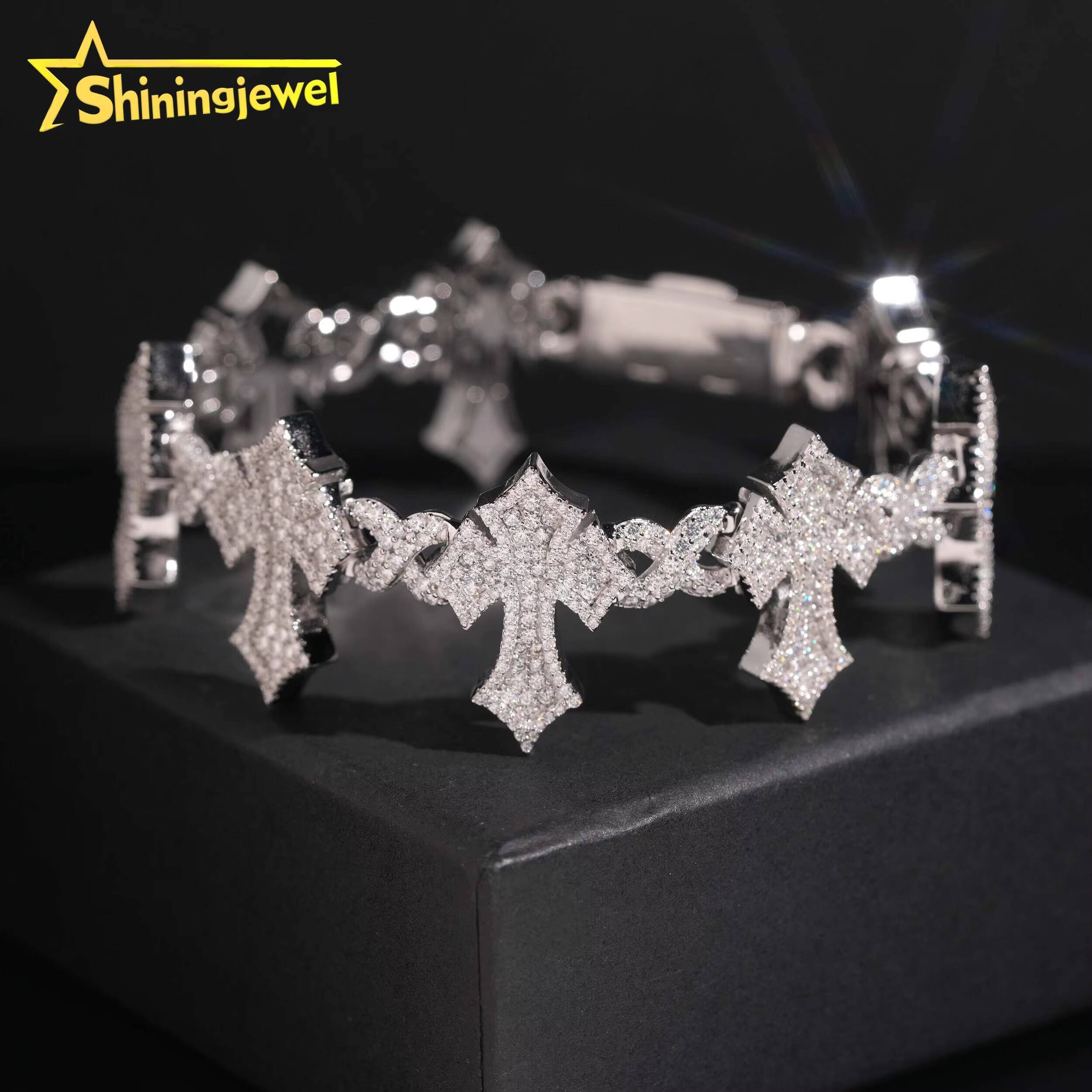 Iced Out 925 Silver Bracelet Hip Hop Jewelry Fine Men Cross Style D VVS Moissanite Cuban Link Bracelet GRA Certificated Designer's style