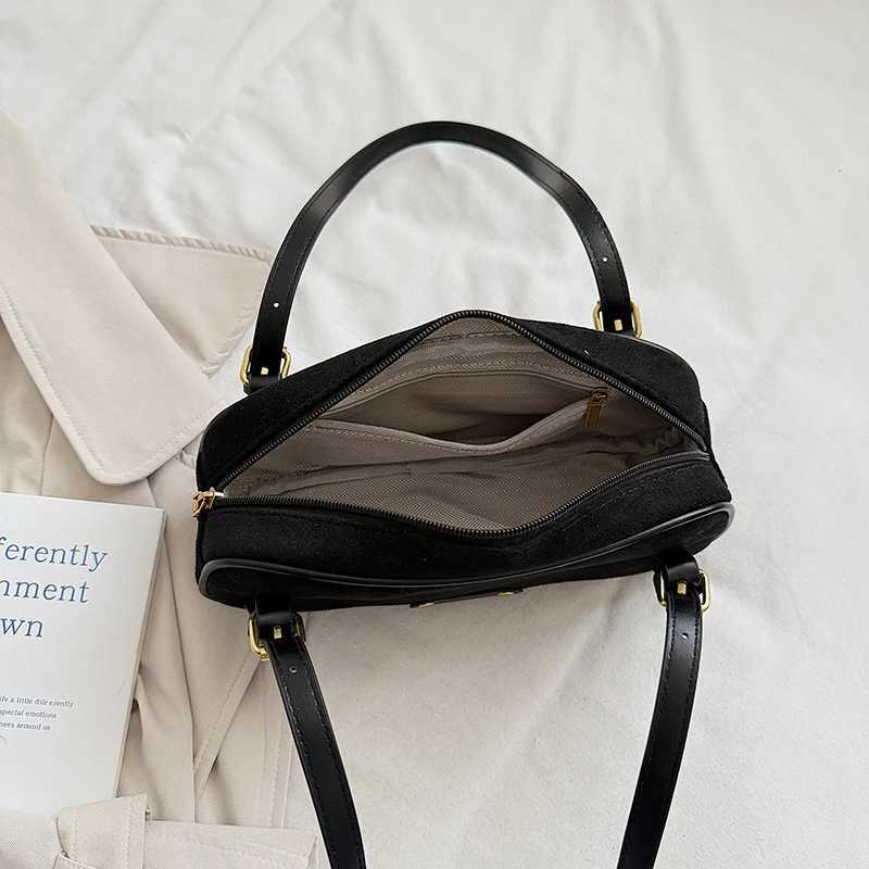 Designer bag LEFTSIDE Wen Faux Suede Shoder Bag 2025 Winter New Fi Underarm Bag Luxury Brand Designer Handbags and Purses Y251029