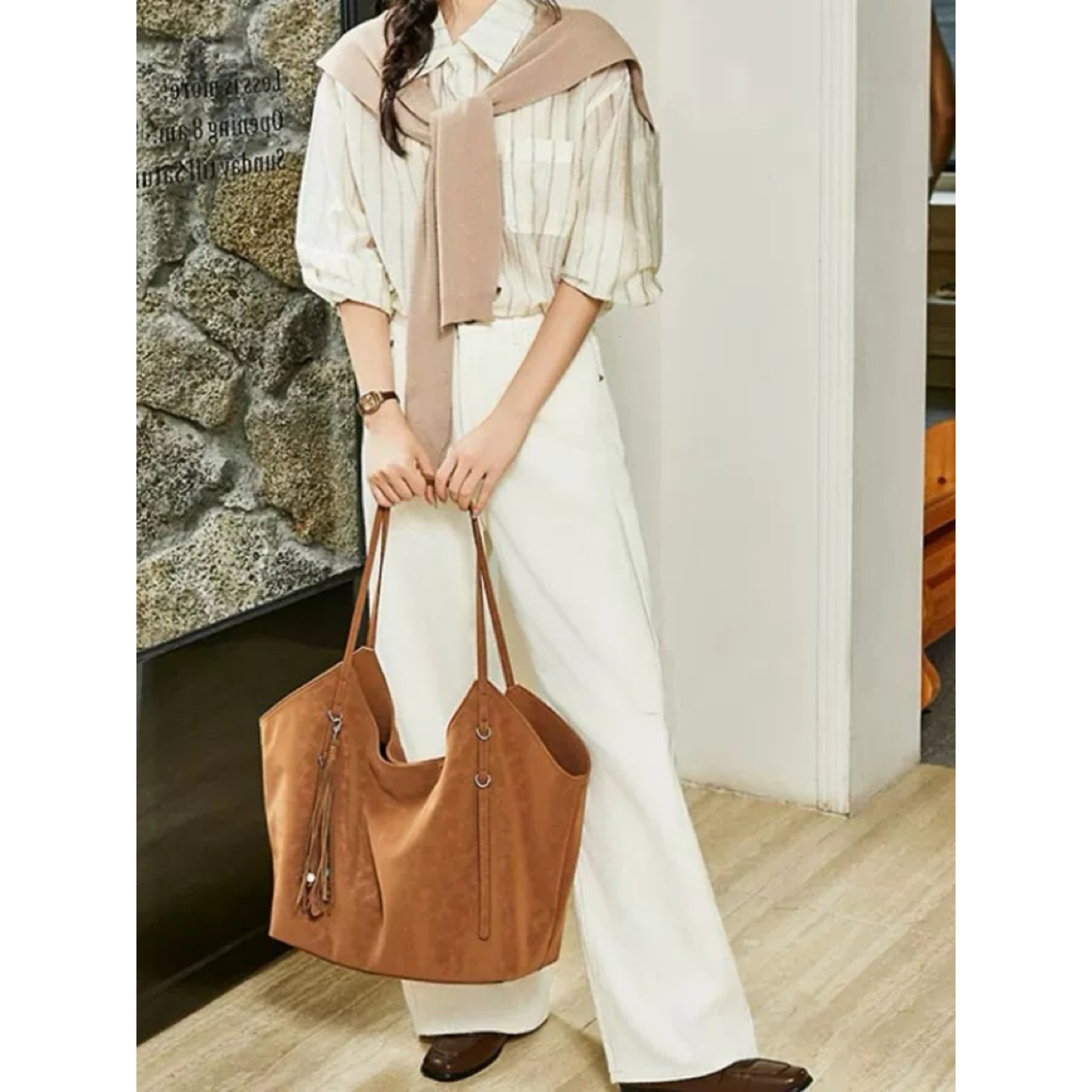 New retro suede design handbag with fashionable casual and lazy feel, large capacity commuting shoulder bag, versatile designer bag