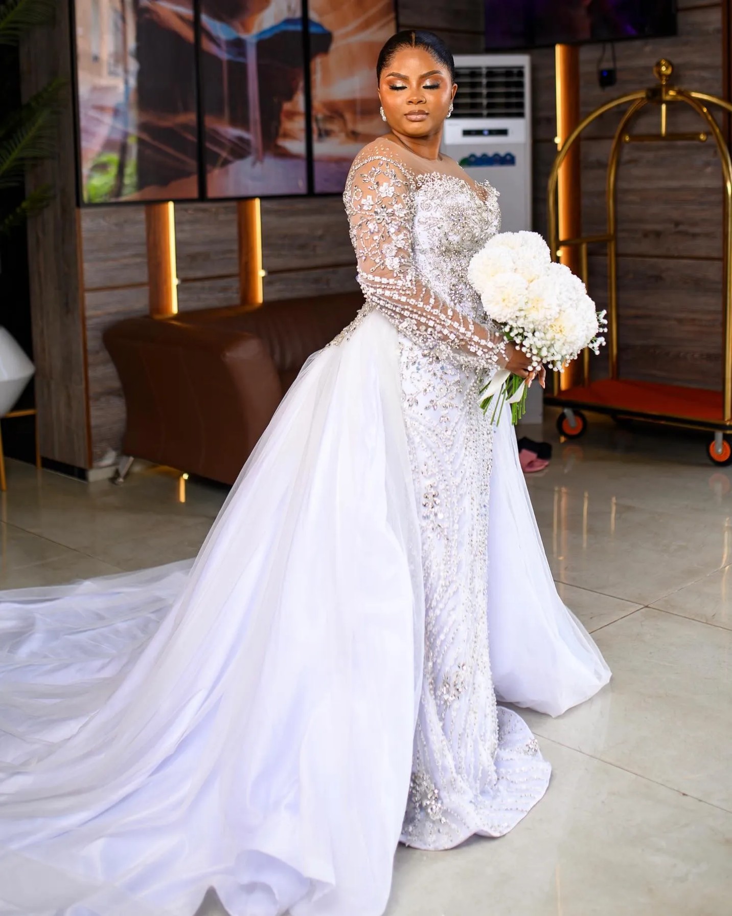 White Mermaid Wedding Dresses Plus Size Beaded Crystals Lace Detachable Train Bridal Gowns Dress