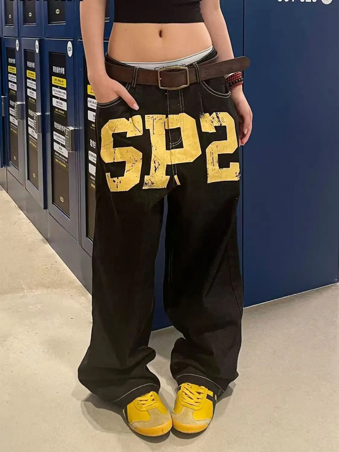 Black Gothic HipHop Letter Printed Streetwear Men And Women Y2k Harajuku 2000s Vintage Fashion Casual Loose WideLeg Jeans 251029