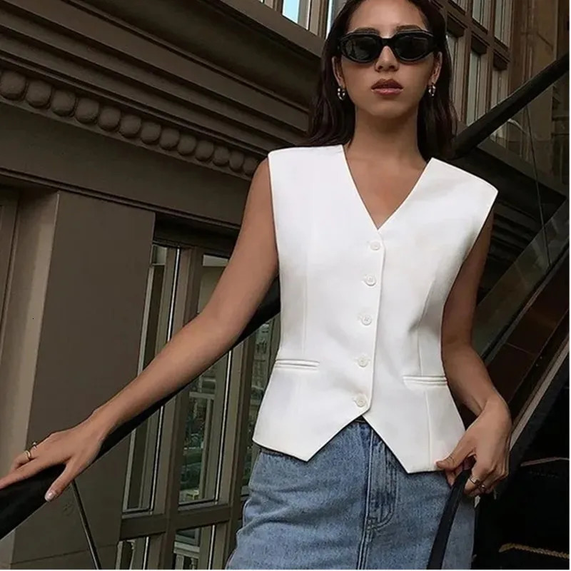 Summer Solid Color Simple Clip Suit Vest Fashion and Versatile Short Cardigan Vests Black White Cardigan Female 251029