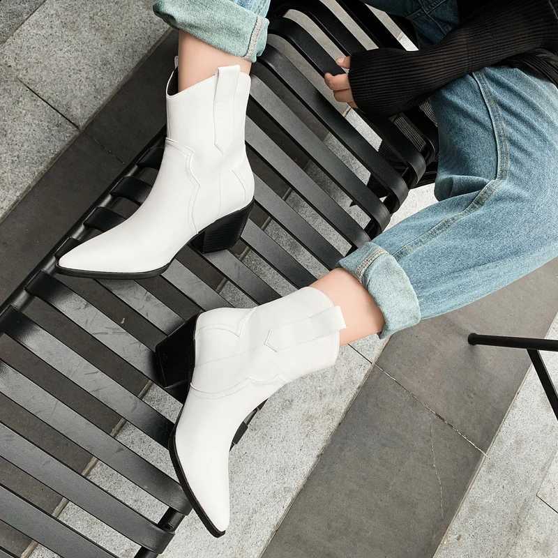 2025 Pointed Toe Western Cowgirl Chelsea Ankle Boots Shoes Women Cossacks Cowboy Boats Wedges Femal Botas Mujer 3345Black White Z251029