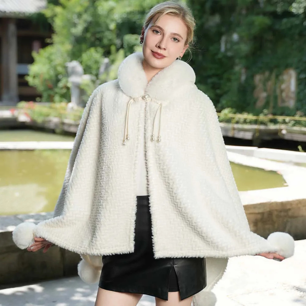 2025 autumn and winter s cape warm exterior with velvet and thick fur collar cape 251029