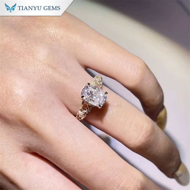 Tianyu Gems Cushion Cut Moissanite Def Vvs1 69mm 25ct 14k Yellow Gold Hollow Design Engagement Ring for Women