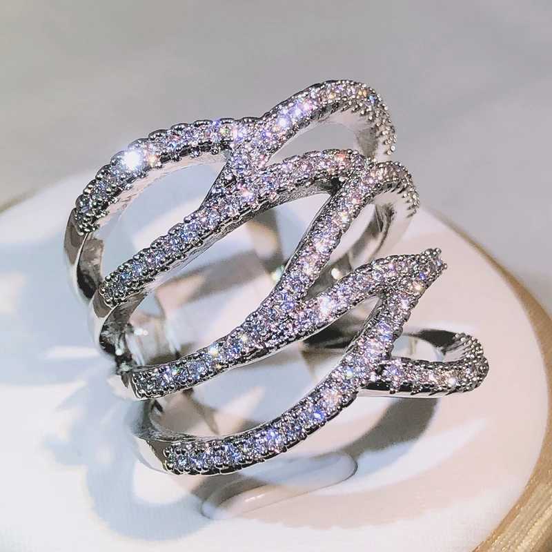 Creative Geometric Winding White Zircon Ring 925 Sterling Silver For Ladies Fashion Party Cocktail Party Jewelry GiftW251030