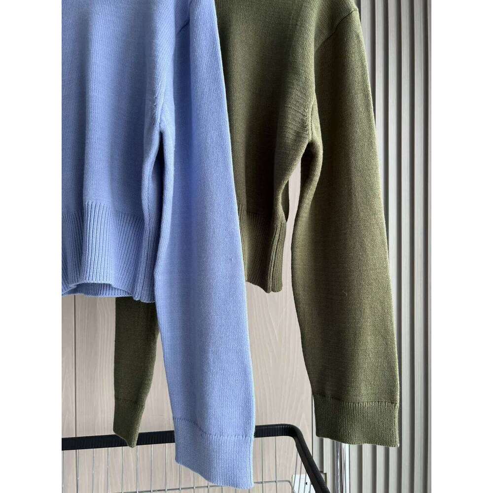 Loose Round Neck Knitted Sweater 2025 New Product Ladies Ultra-Wide Ribbed Hem Long Sleeve Short Cardigan Designer Sweater Women Bear Sweater