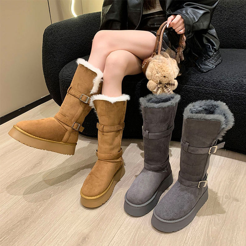 Women's snow boots winter new woolen boots with thick wool lining for warmth and outdoor wear, high rise thick soled cotton boots, designer shoes