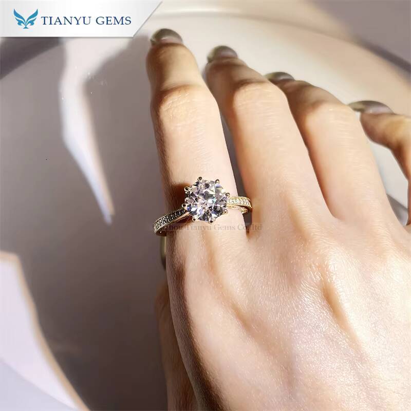 Tianyu Gems 9mm 3ct OEC Cut Moissanite Diamond Ring D VVS1 Round Stone 18k 14k 10k Yellow Gold Women Ring Vintage Custom Jewelry