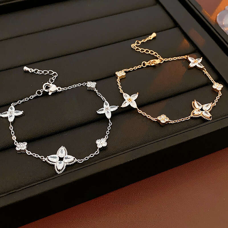 Bracelet Designer luxury charm Bracelets Real Gold Plated Zircon Star Flower Simple High end Versatile Bracelet Niche Light Exquisite Jewelry for Wome