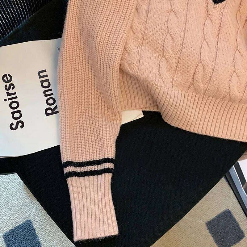 Yuoomuoo Korean Fashion Sweaters Women Autumn V-Neck Cartoon Embroidery Knitted Tops Winter Soft Basic Long Sleeve Pullovers Designer Sweater Women Be