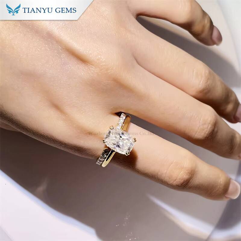 Tianyu Gems Cushion Brilliant Cut 75105mm 4ct Moissanite 10k 14k 18k Solid Yellow Gold Fashion Jewelry Ring Set for Women
