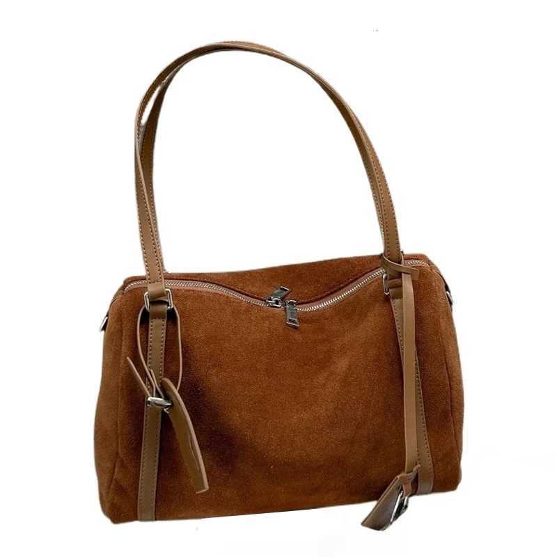 Designer bag Classic Lock Luxury Designer Chamois Bost Tote for Wan Suede Cow Leather Fem Shoder Crossbody Bag Autumn Winter Handbag Y251029