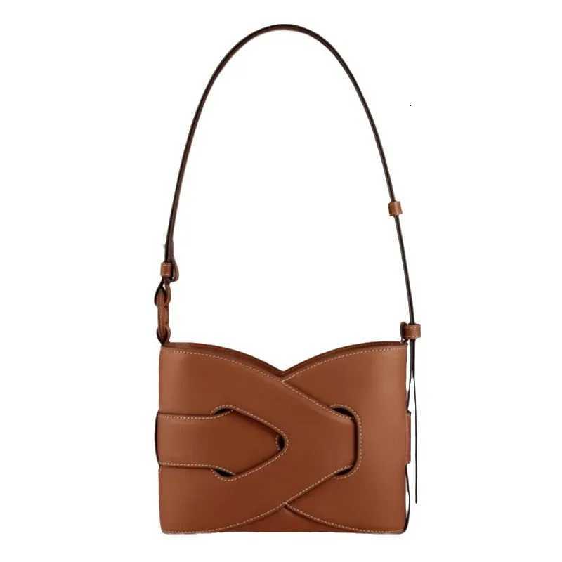 Designer bag 2025 style woven bag a niche vintage French shoder twist knot bag handheld crossbody bucket bag Y251029