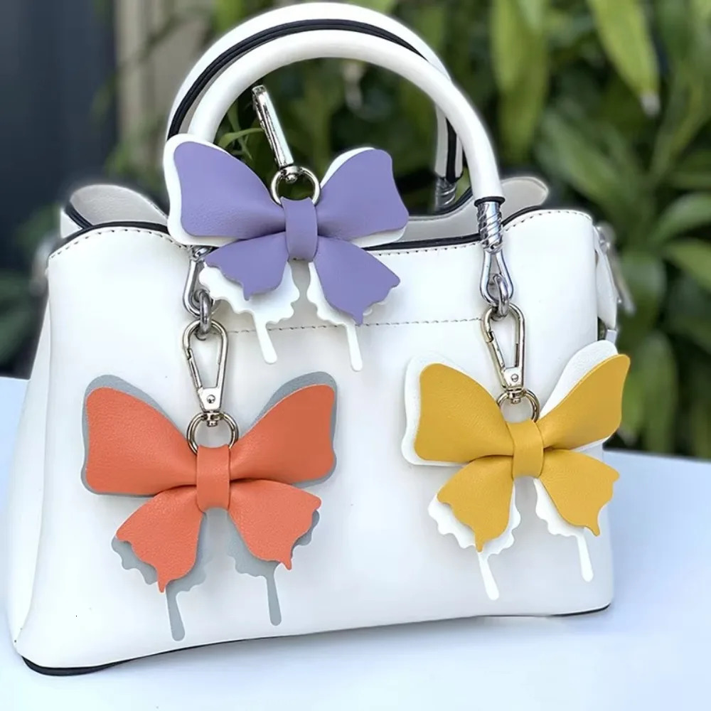 Retro Colorful Butterfly Pendant Keychains Leather Exquisit Backpack Decoration Accessories Personalized Bag Pendant 251030