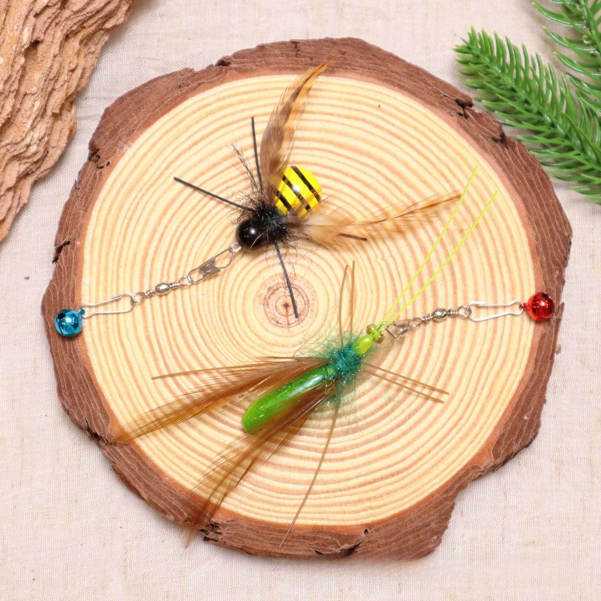 2pcs Simulation Mantis Bee Feather Replacement Accessories Funny Cat Stick Rod Teaser Pet Toy Plastic Wood S251029