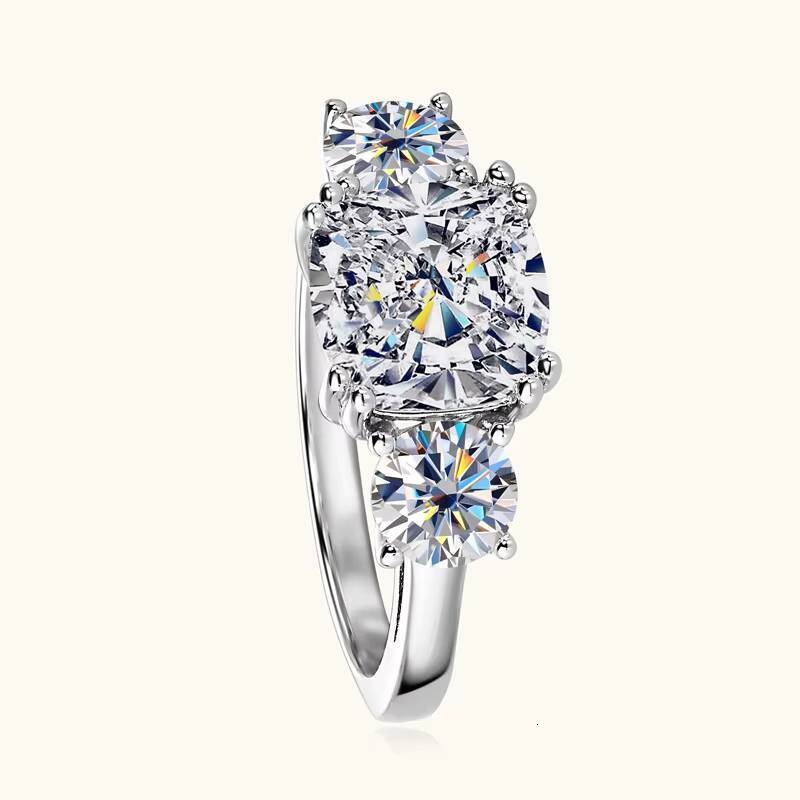 GRA Wedding Band Jewelry 925 Sterling Silver Cushion Cut Three Stone 35cttw D Moissanite Engagement Rings for Women
