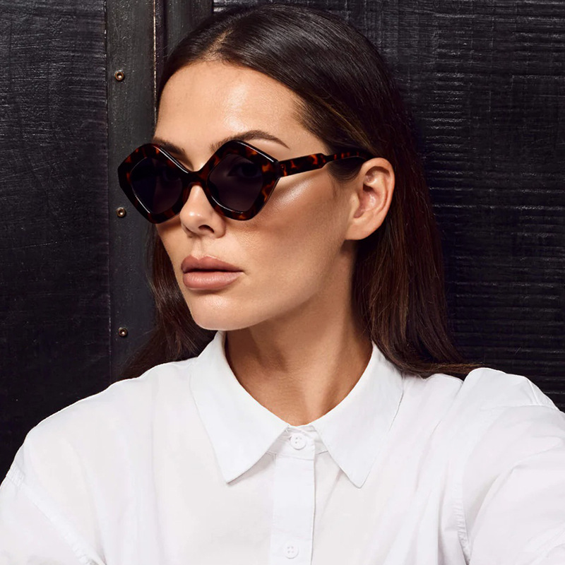 2025 Petite Metal Cat Eye Sunglasses Unisex Trans Atlantic Designer Mood UV 400 Shield