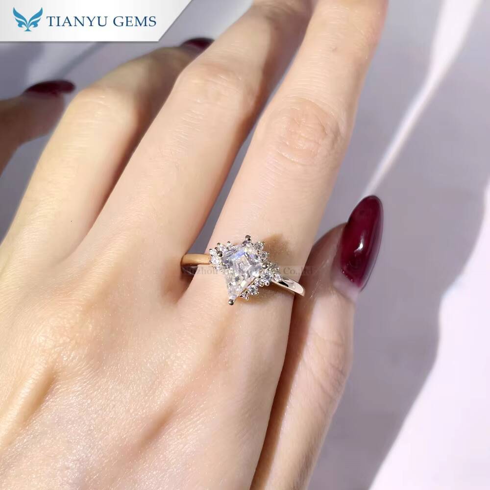 Tianyu Gems 7x10mm Kite Cut Moissanite Ring DEF 10k 14k 18k Yellow Gold Wedding Engagement Rings Custom Made Jewelry for Women