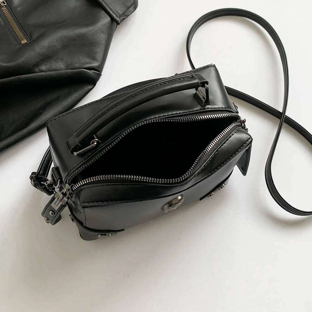Niche design punk motorcycle style skull handbag, Halloween dark cool all-match solid color crossbody bag,