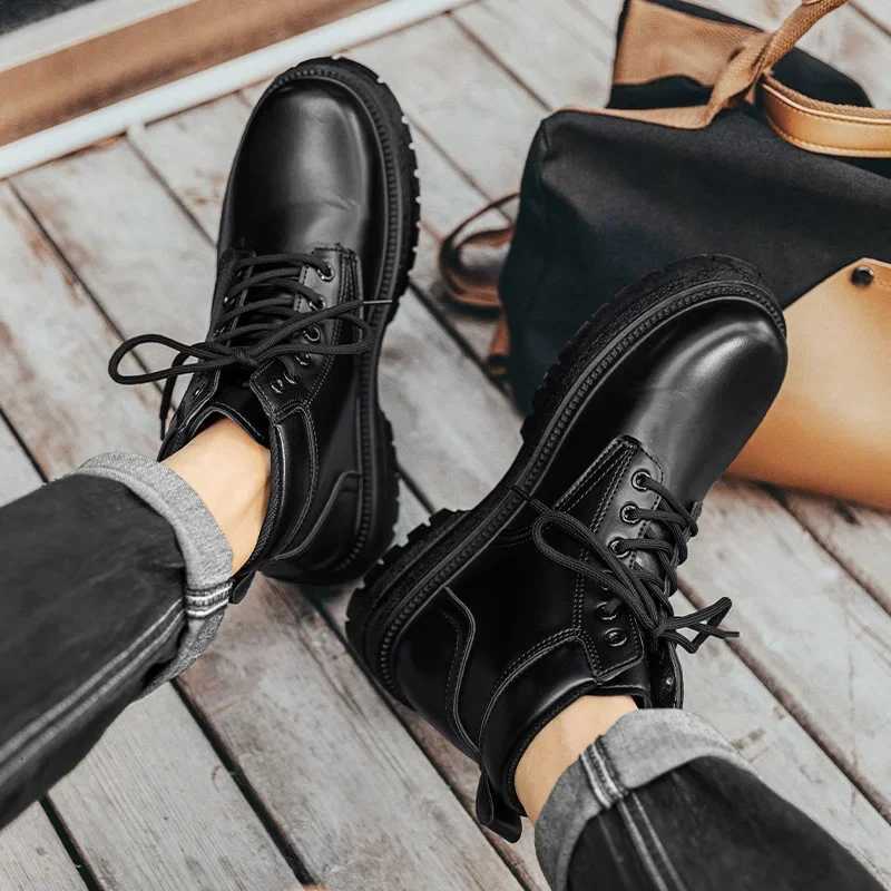 2025 Mens Vintage Suede Ankle Boots Autumn Combat Boots Fashion Lace Up Winter Outdoor Warm Leisure Shoes Lace Up Botas Z251029