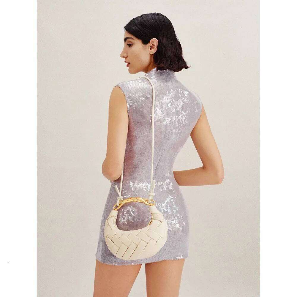 Designer Bags JW PEI Bird's Nest Orla Woven Shoulder Messenger Women's High-End Summer Seaside Portable Small Bag Hot Selling