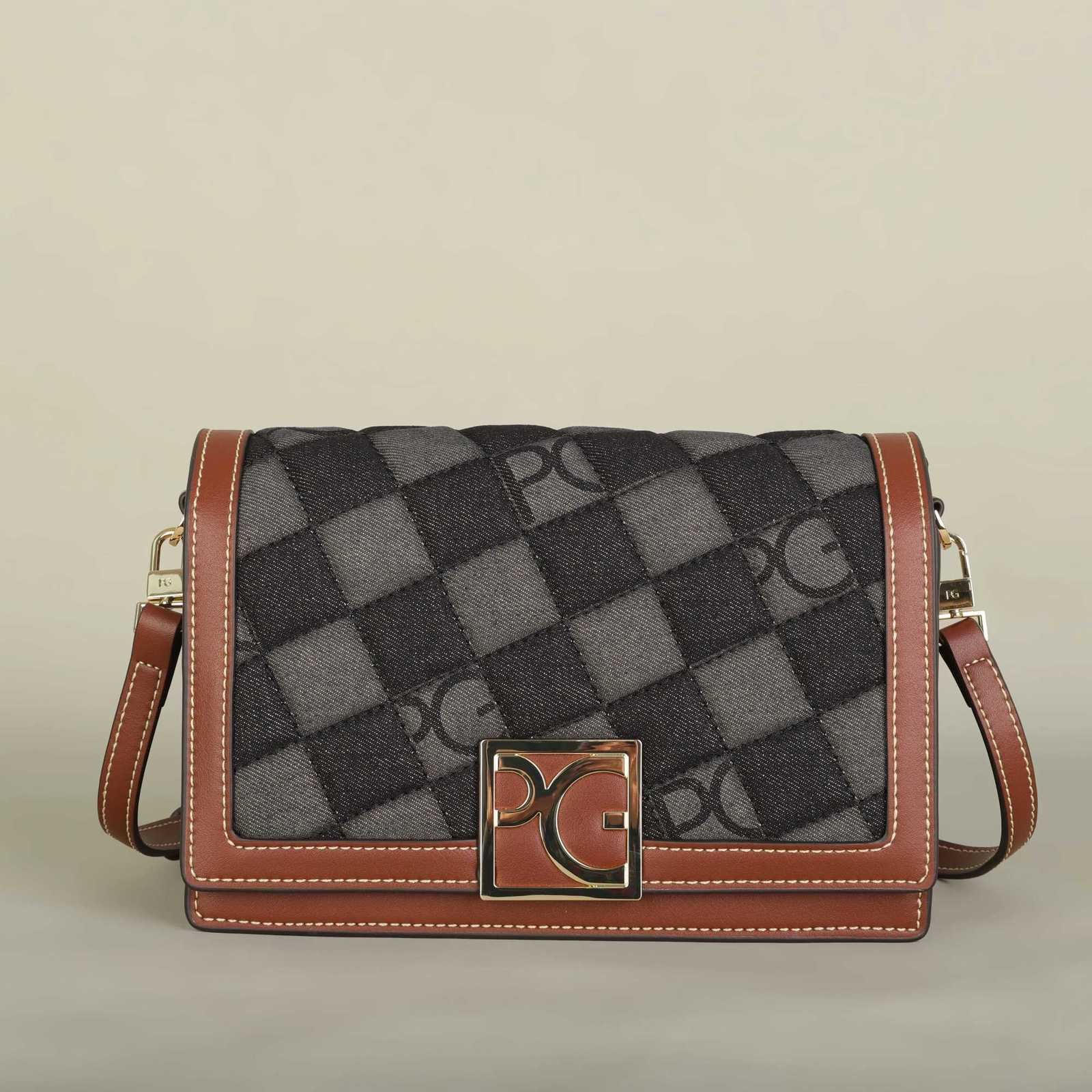 Designer bag PG Exquisite Luxury Brand Fi Design Handbag Classic Solid Design Shoder Bag Dark Letter Embossed Ladies Party Bag Y251029