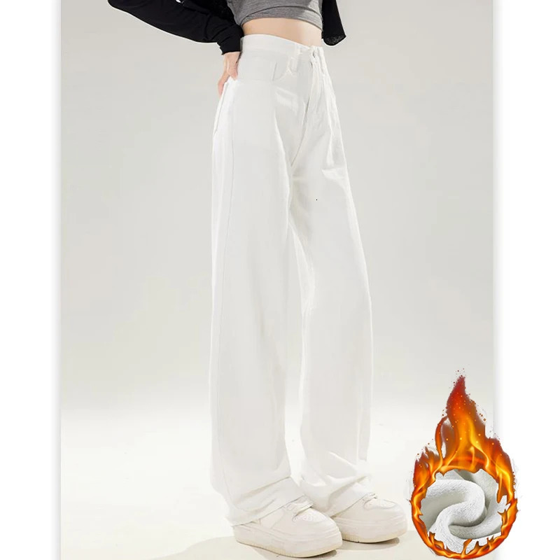 Winter Female Korean High Waist Plush Thermal Jeans Girls Snow Warm White Straight Leg Pants Lady Classic Fleece Denim Trousers 251029