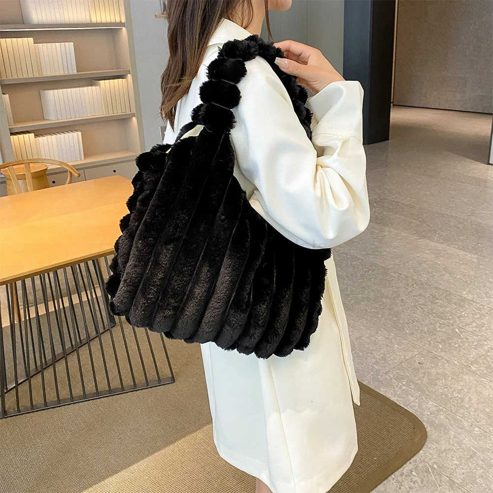 Women Plush Tote Handbag Large Capacity Soft Satchel Bag Versatile Fashion Casual Shopping Tote Bag M251030