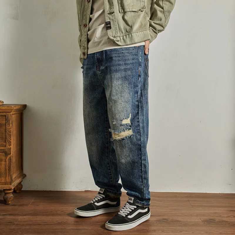Personalized ripped jeans for men loose straight leg cool and trendy street retro wide leg denim pants J251030