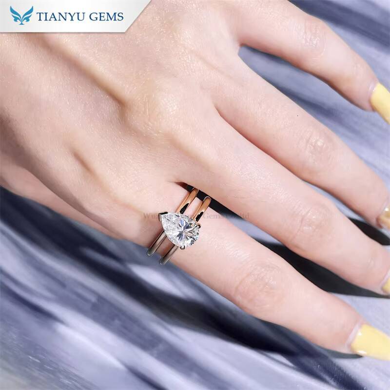 Tianyu Gems Moissanite Diamond 710mm Pear Cut 2carat 14k Yellow Gold Three Prongs Ring for Women Engagement