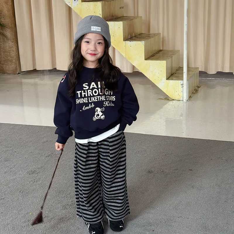 2025 autumn casual westernstyle top for men and women Korean version loose embroidered letter hoodie for childrenT251030