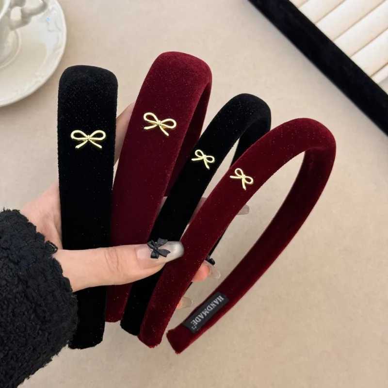 Korean autumn winter atmosphere headband womens 2024 new high cranial top velvet headband high sense retro hair accessories D260326