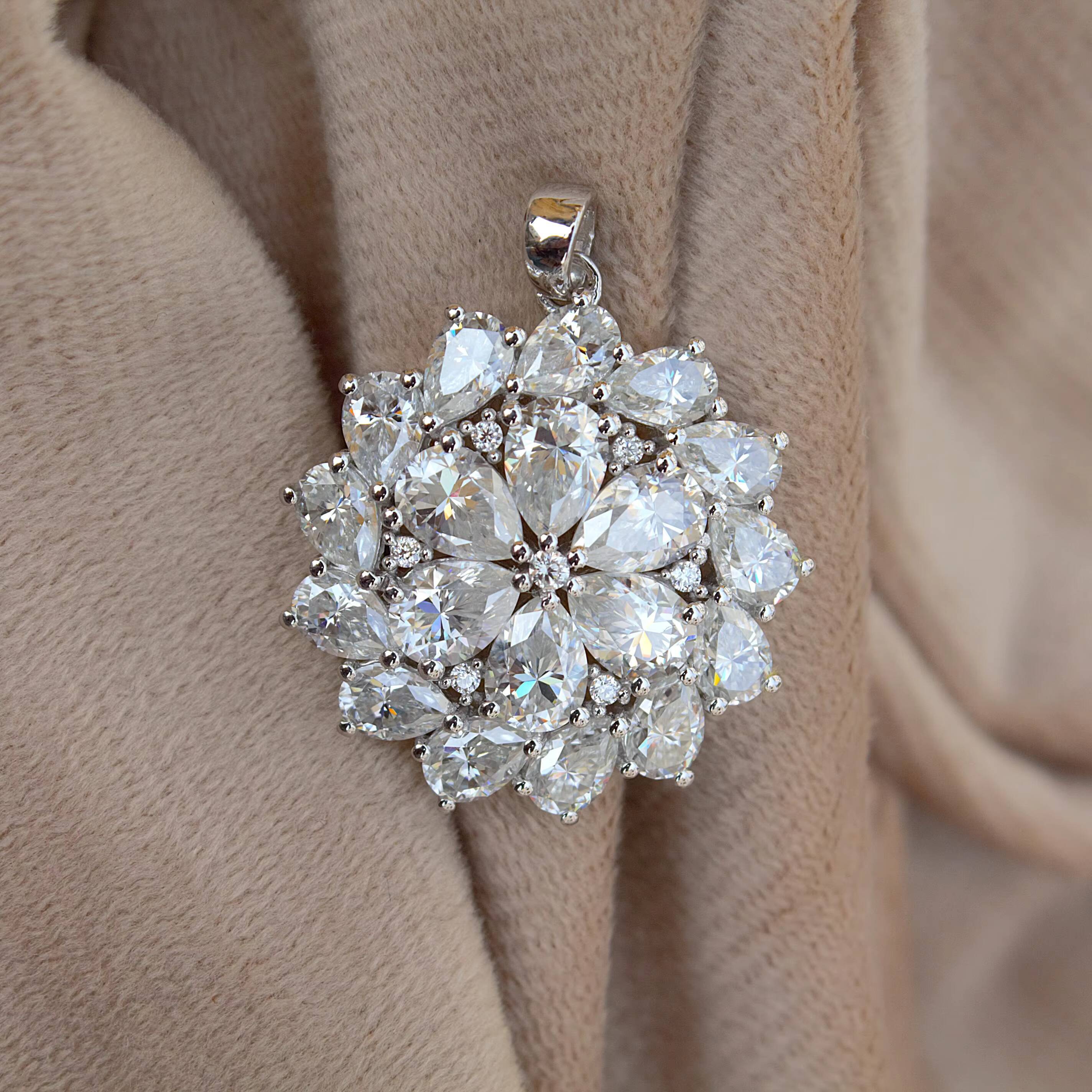 Elegant 925 Sterling Silver Moissanite Pendant Memorable Gift for Special Moments Beautiful Pendants Charms