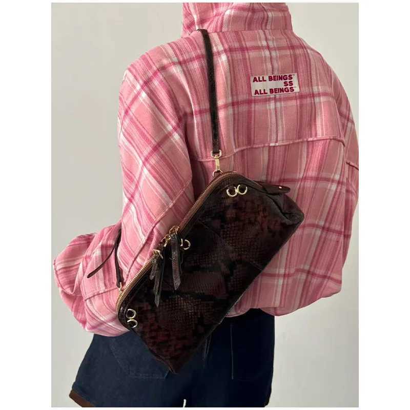 Designer bag Brand Snake Pattern Backpack Fi Crossbody Clip Bag Highend Handheld Shoder Bag Large Capacity Hot Girl Wens Bag Y251029