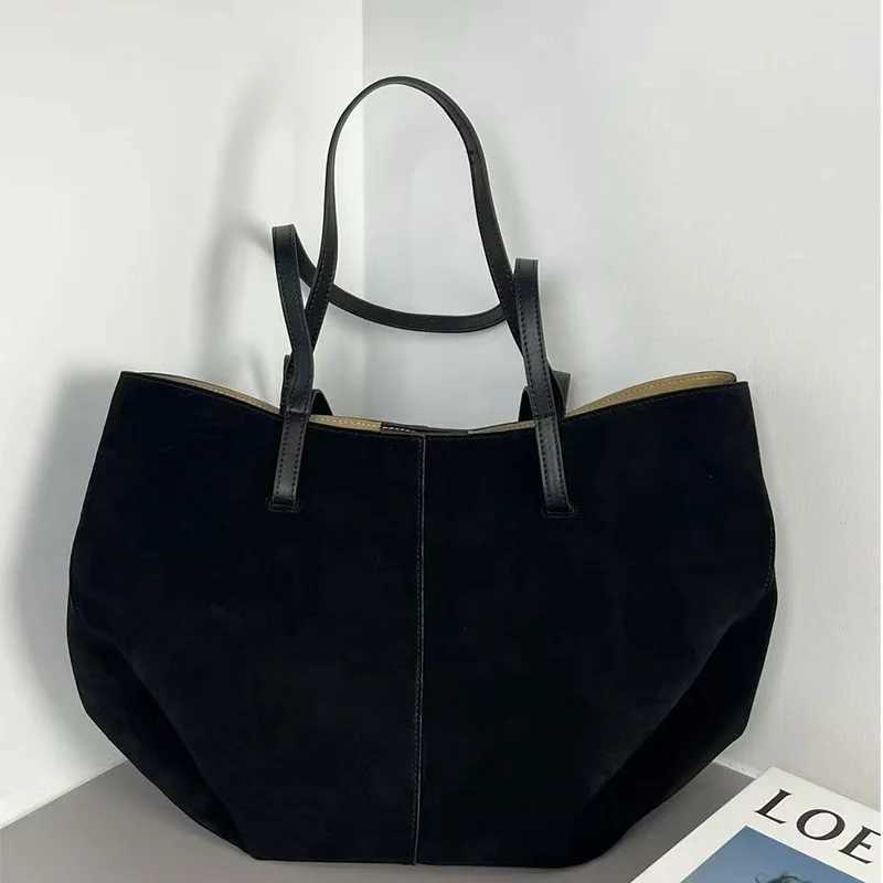 Designer bag New wens sandsuede handheld wing bag niche shopping bag handbag simple and largecapacity tote bag Y251029