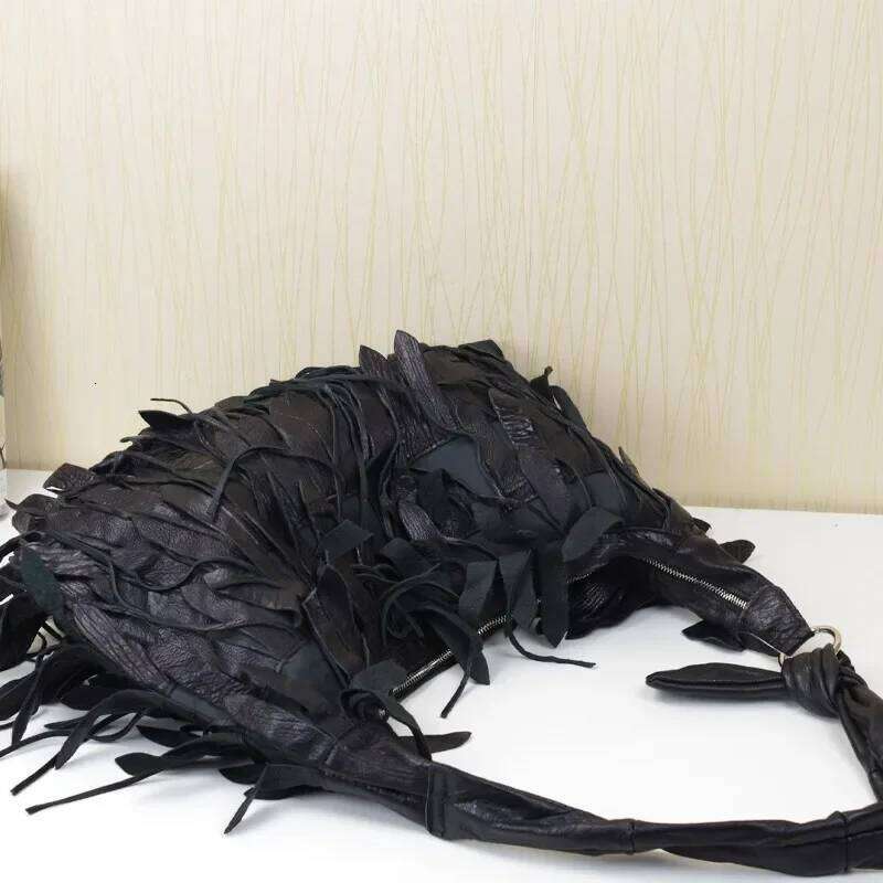 Women Genuine Leather Shoulder Soft Casual Dumplings Bag Large Capacity Tassels Crossbody Bags For Ladies Bolsos De Mujer