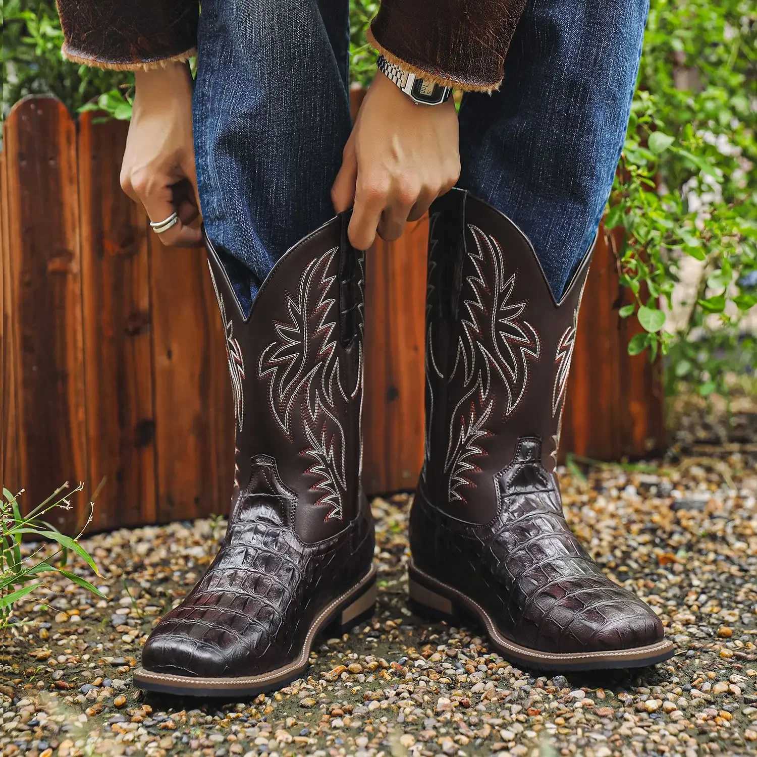 Mens Boots Cowboy Boots Imitation Crocodile Pattern High Tube Embroidered Retro Wide Head Western Cowboy Boots Mens Shoes Z251029