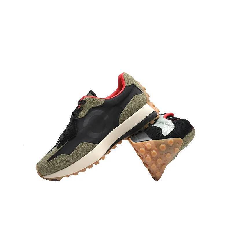 2025 New Casual Breathable Versatile Original Thick Bottom Lightweight Couple's Trendy Shoes for Men and Women Anti-slip Wear-resistant