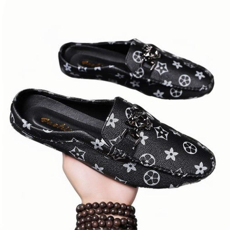 Designers new backless casual shoes for men wearing casual shoes with one foot kick toe cover half drag men 39-44